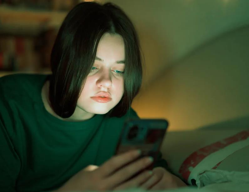 OpenAI to route sensitive conversations to GPT-5, introduce parental controls.jpg