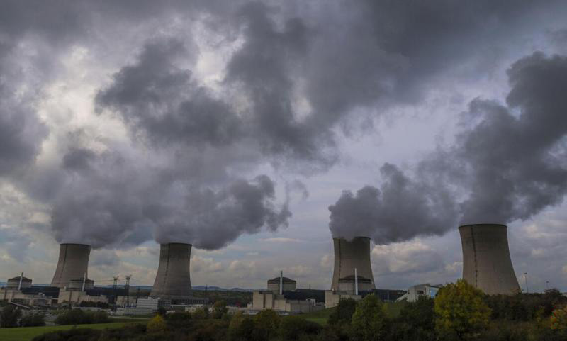 FILES-FRANCE-NUCLEAR-ENERGY-ENVIRONMENT-094811_2.jpg