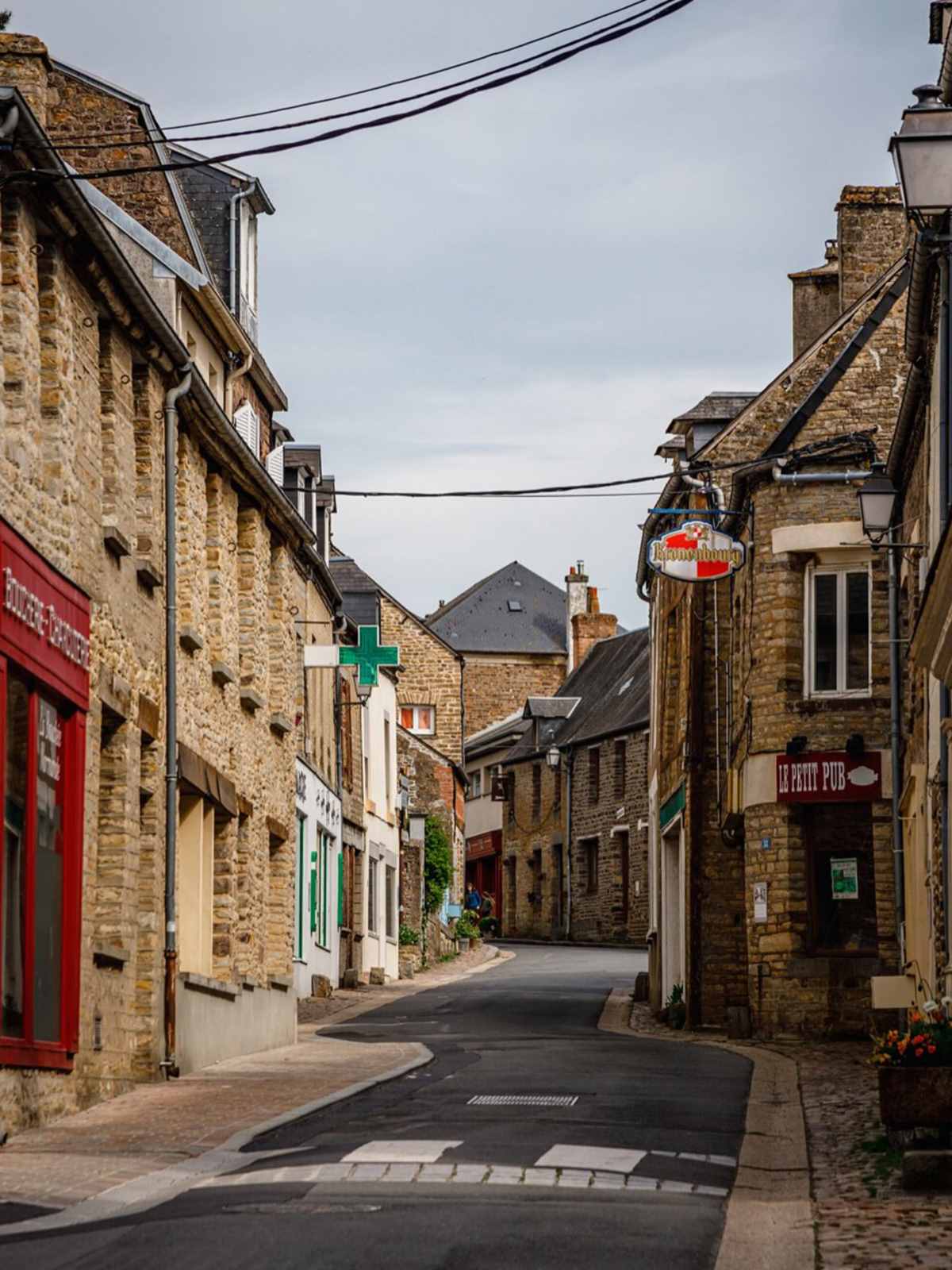 The 2025 French Favorite Town is out! Romantic like a fairyland (4).jpg